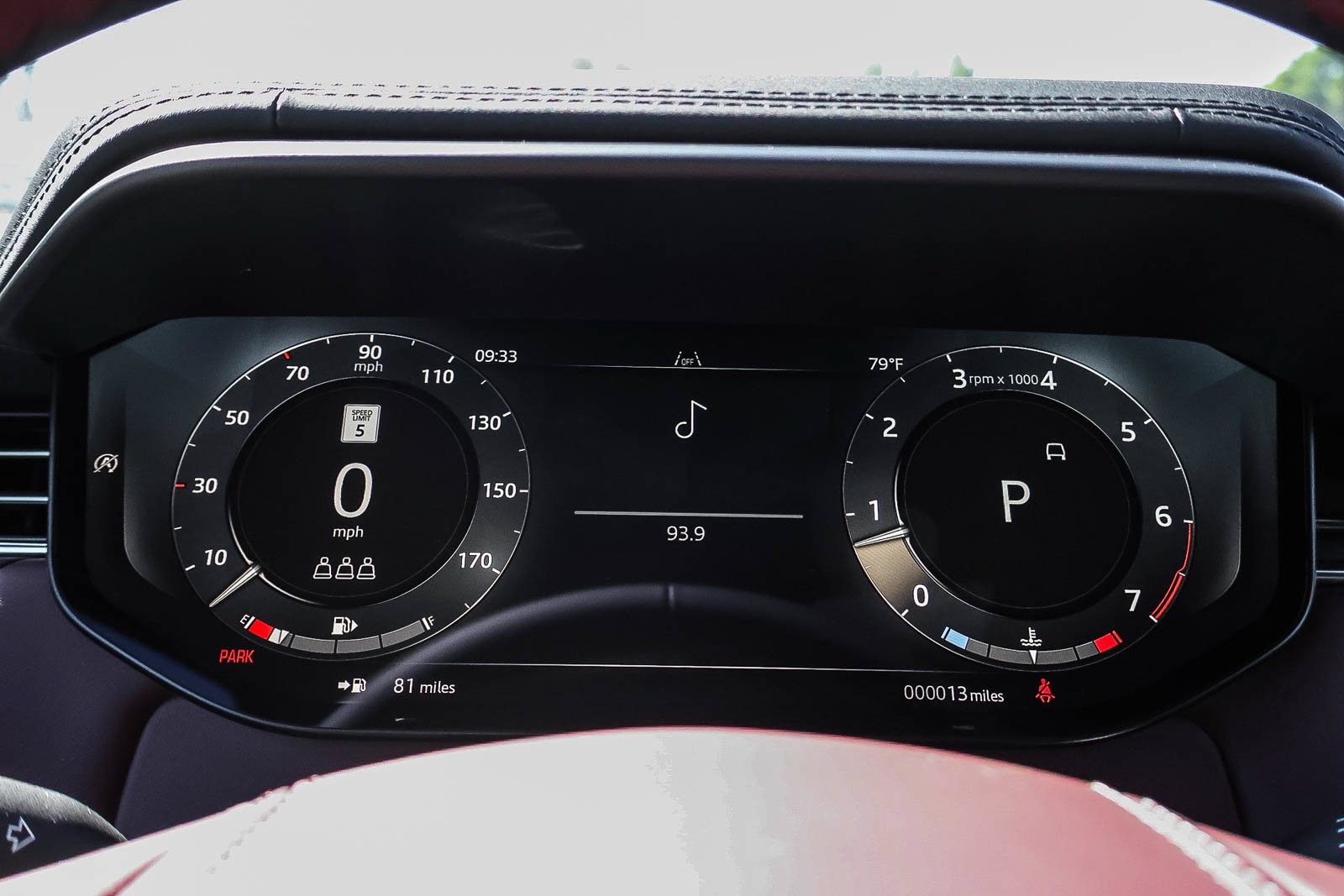 New 2026 Fuji White Land Rover Dynamic SE image 33