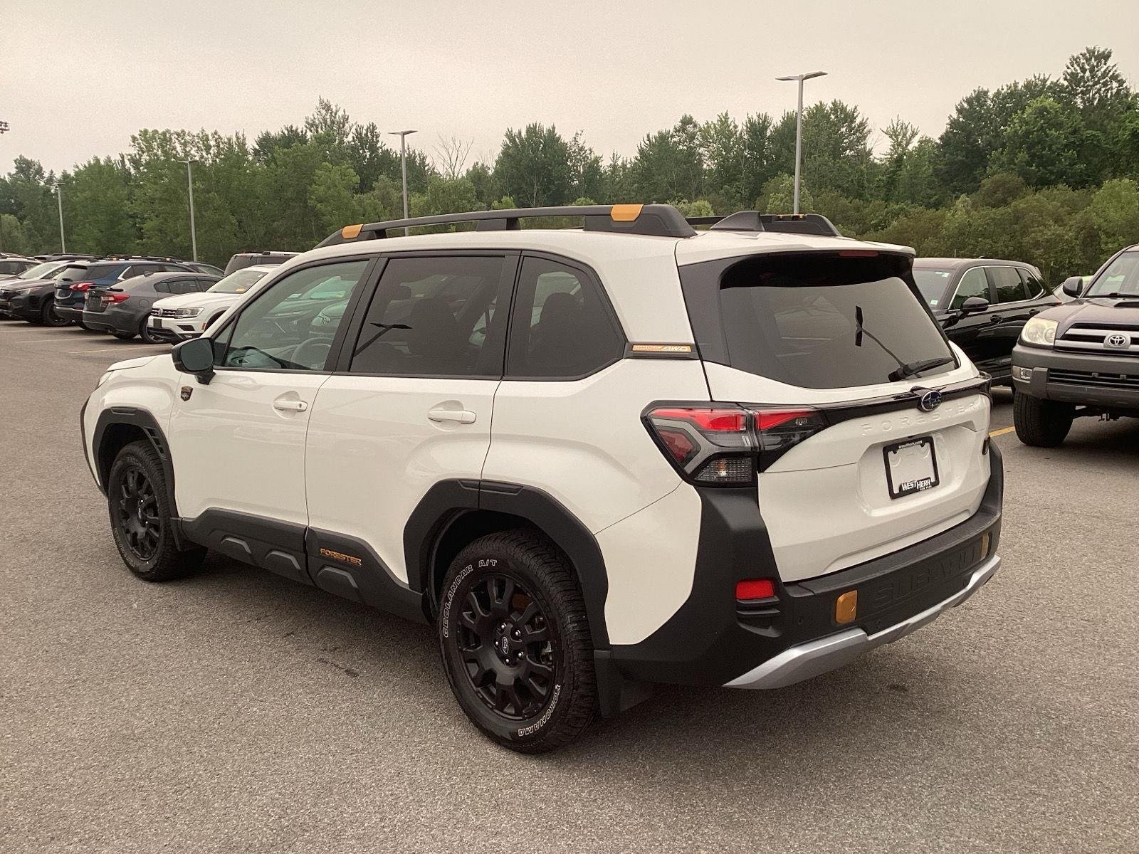 Used 2026 Crystal White Pearl Subaru Wilderness image 16