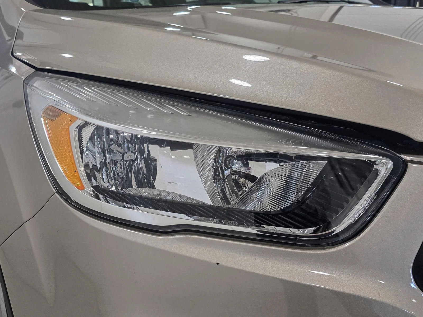 Used 2017 Gold Ford S image 13