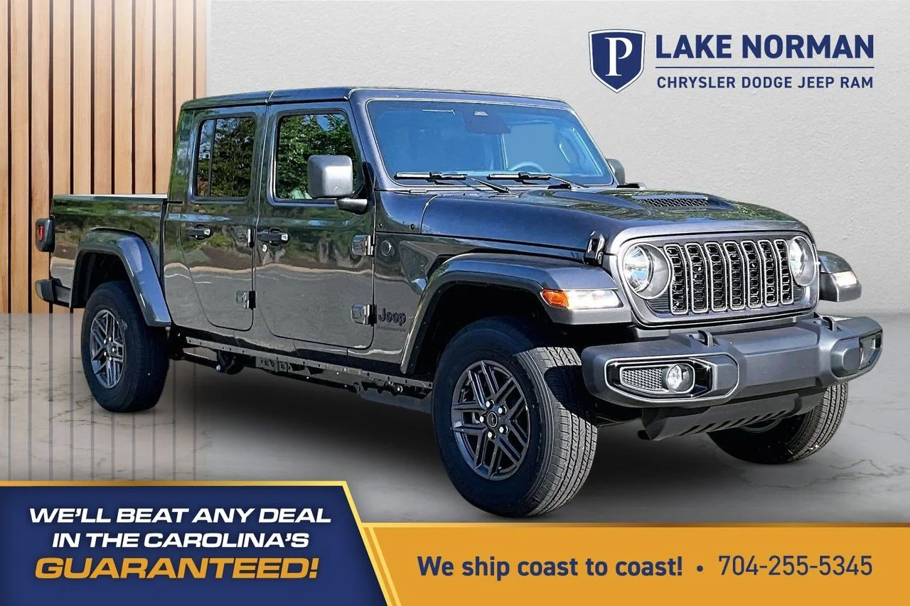 2026 Jeep Gladiator Sport S Auto's photo