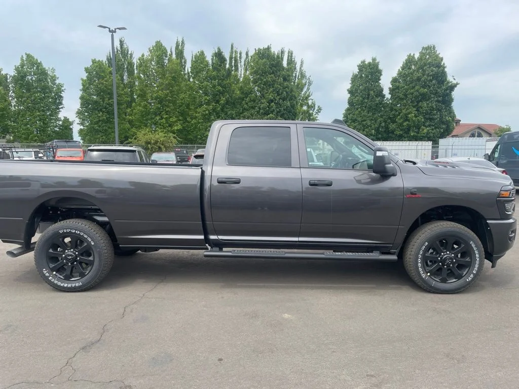 New 2026 Granite Crystal Metallic Clear-Coat Exterior Paint RAM Black Express image 7