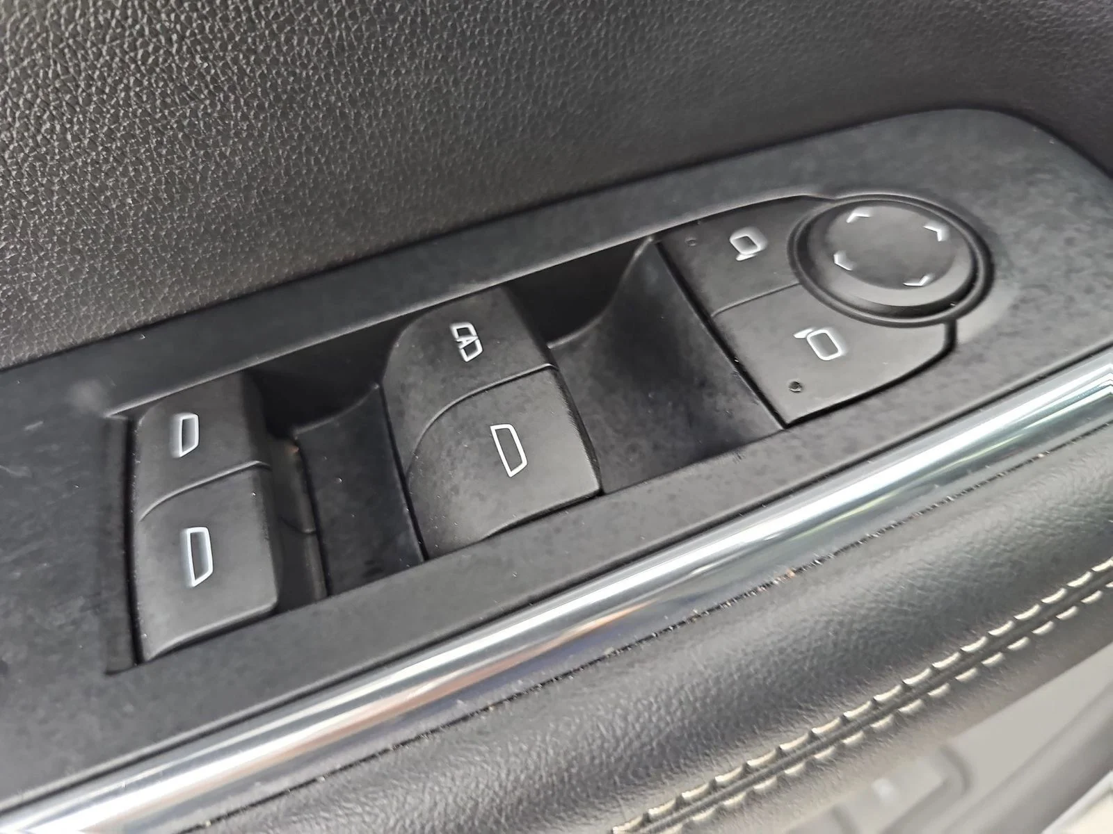 2024 GMC Acadia Elevation - Photo 34