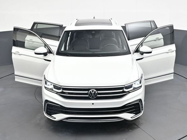 Used 2023 White Volkswagen 2.0T SEL R-Line image 40