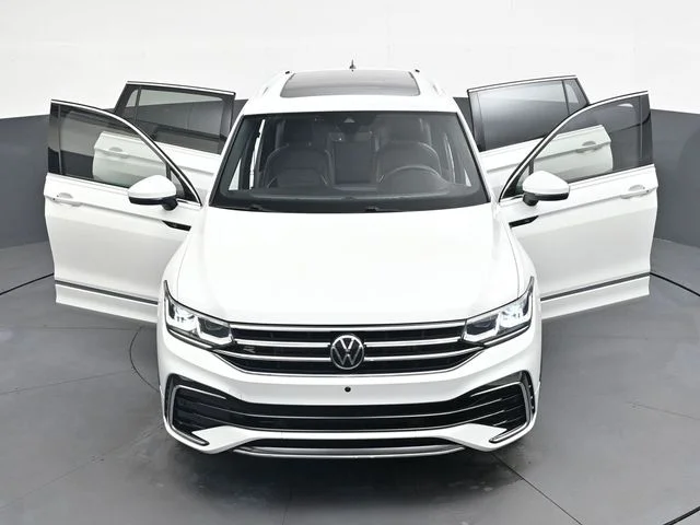 Used 2023 White Volkswagen 2.0T SEL R-Line image 40