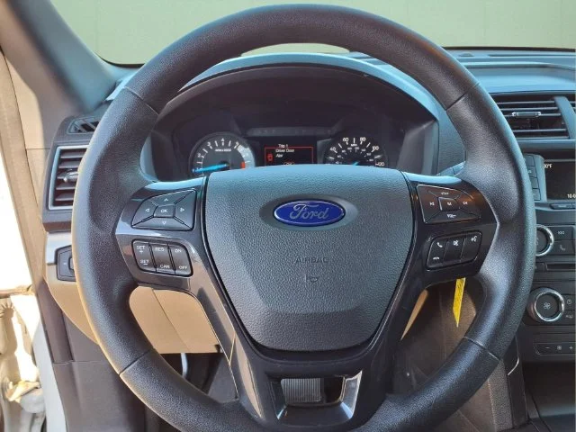 Used 2016 White Ford Base image 18
