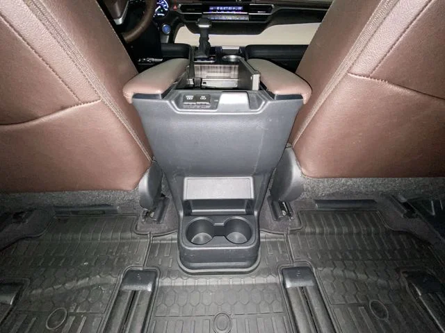 Used 2023 Black Toyota Platinum image 30