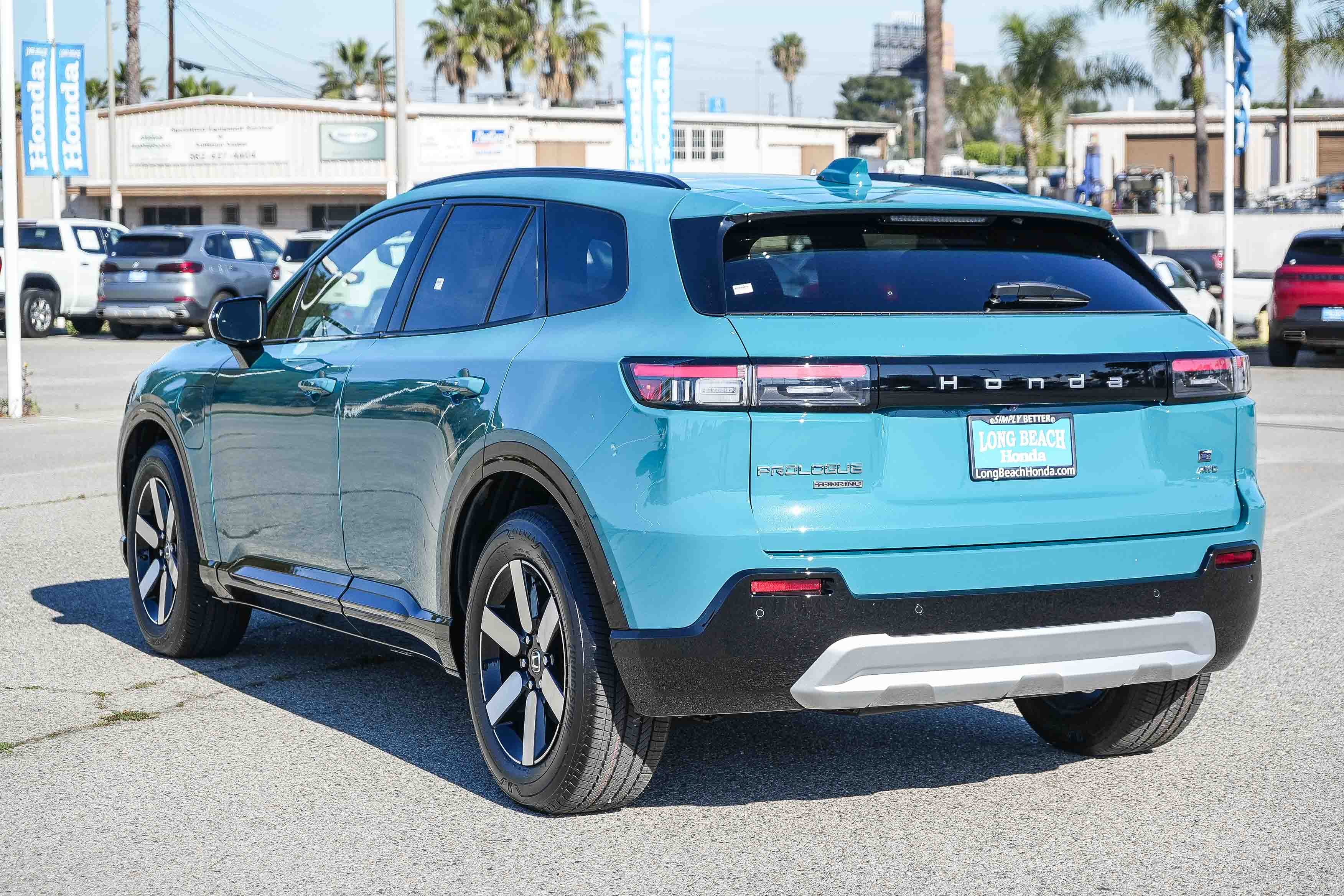New 2026 North Shore Pearl Honda Touring image 8