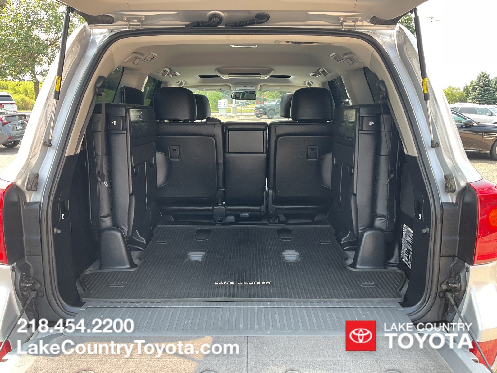 Used 2014 Silver Toyota Base image 12