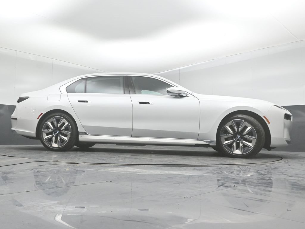 2023 BMW I7 - Image 37