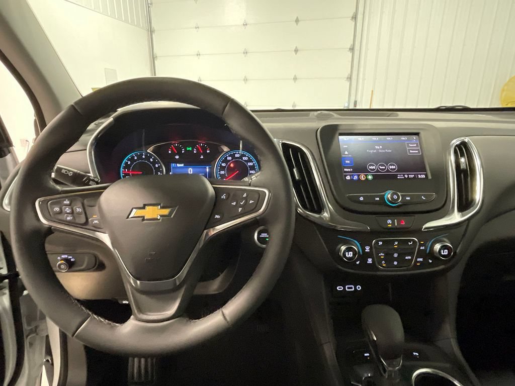 Used 2024 Summit White Chevrolet LT image 37