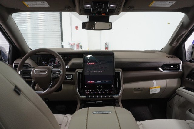 2026 GMC Yukon Denali - Photo 28