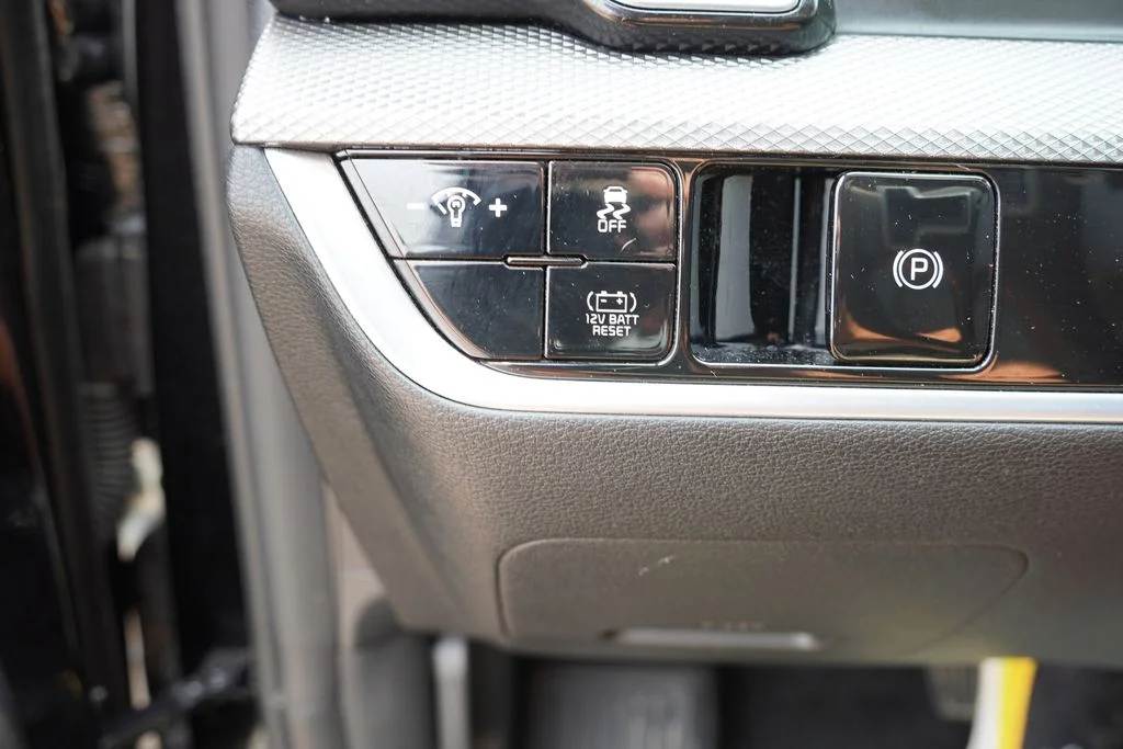 Certified Used 2023 Fusion Black Kia LX image 22