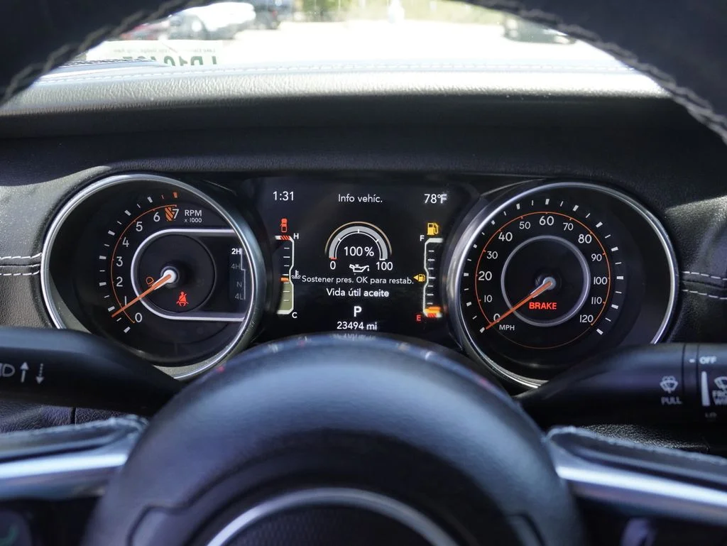 Certified Used 2021 Black Jeep Overland image 13