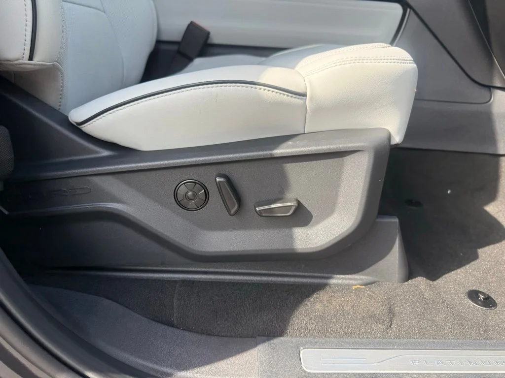 New 2026 Dark Matter Gray Metallic Ford MAX Platinum® image 71