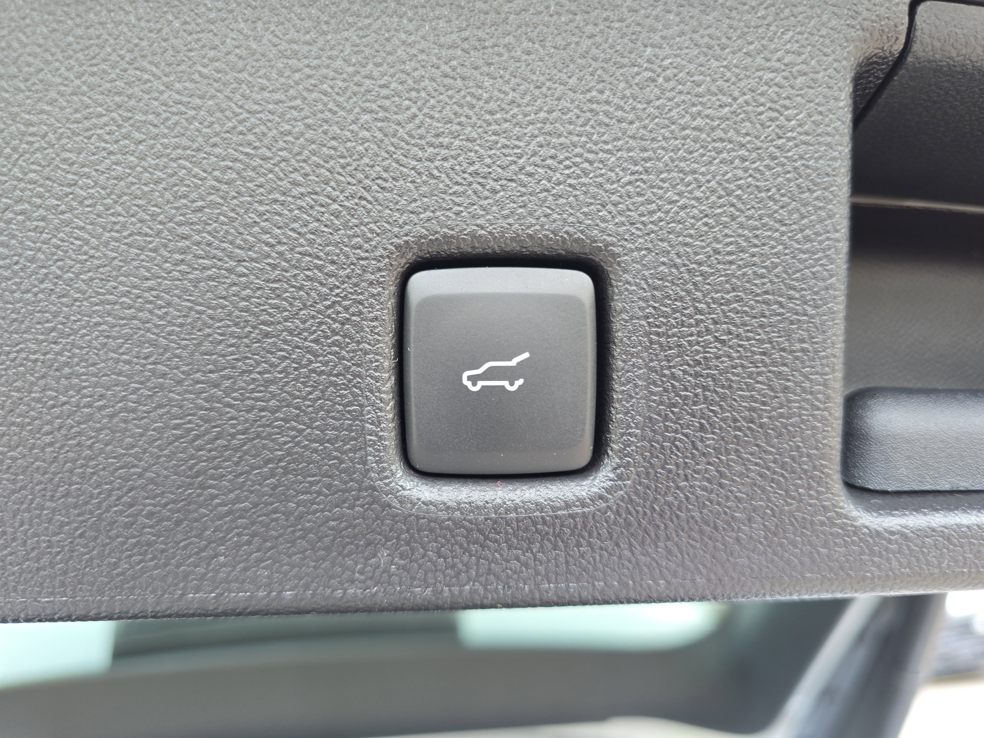 New 2026 Space Silver Metallic Ford Active® image 9