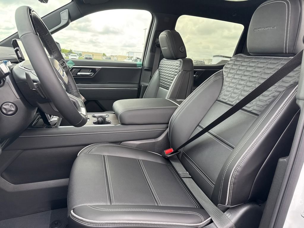 2025 GMC Sierra EV Denali - Photo 18