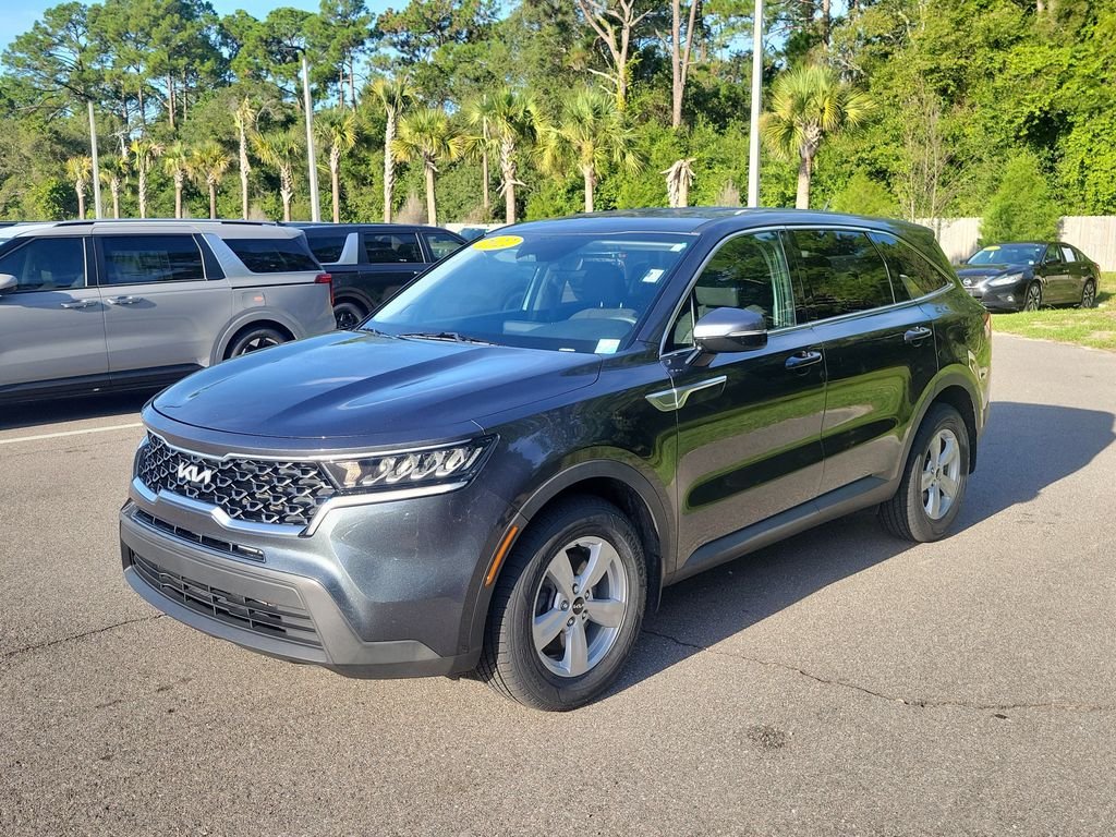 Certified Used 2022 Gravity Gray Kia LX image 3