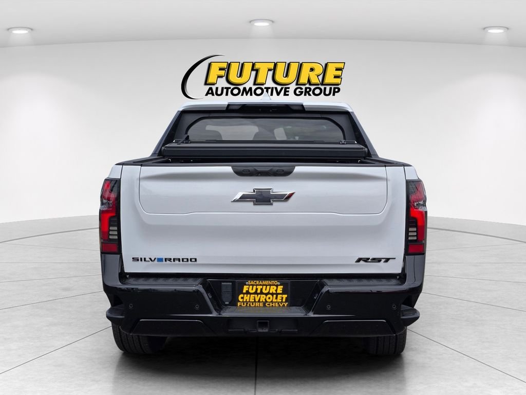 Used 2025 White Chevrolet RST image 5
