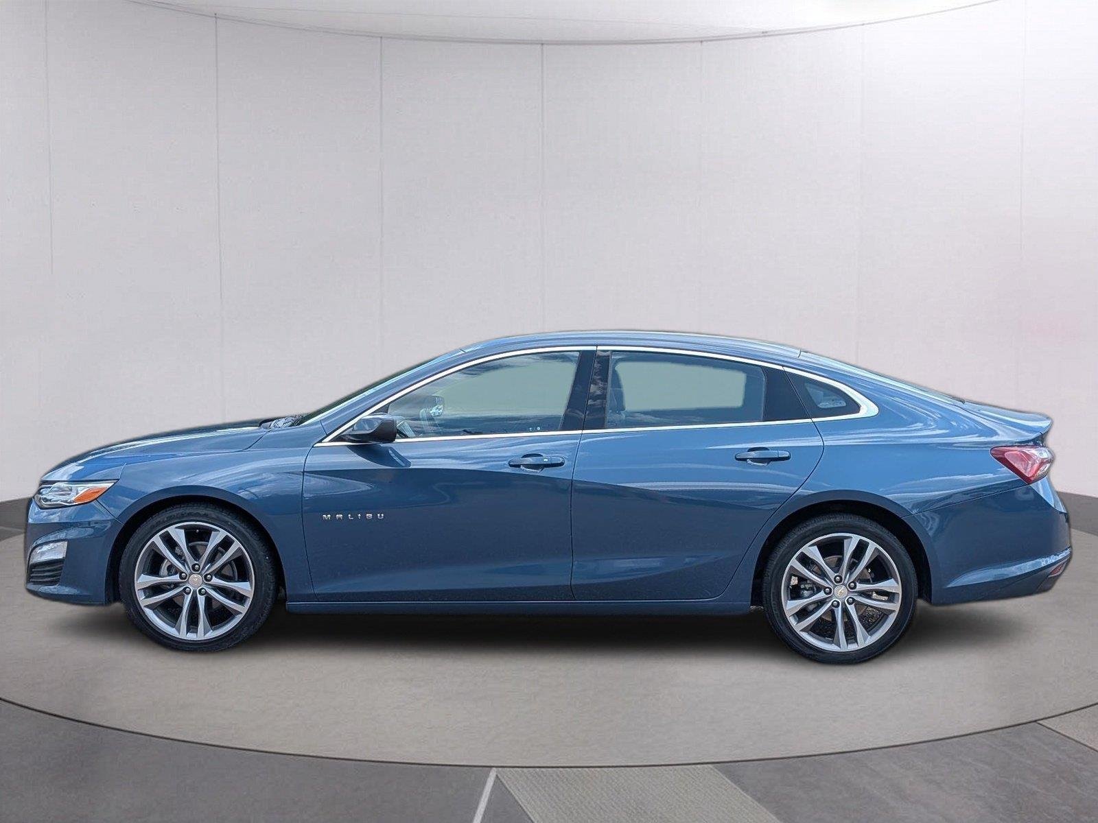 Used 2024 Lakeshore Blue Metallic Chevrolet 2LT image 2