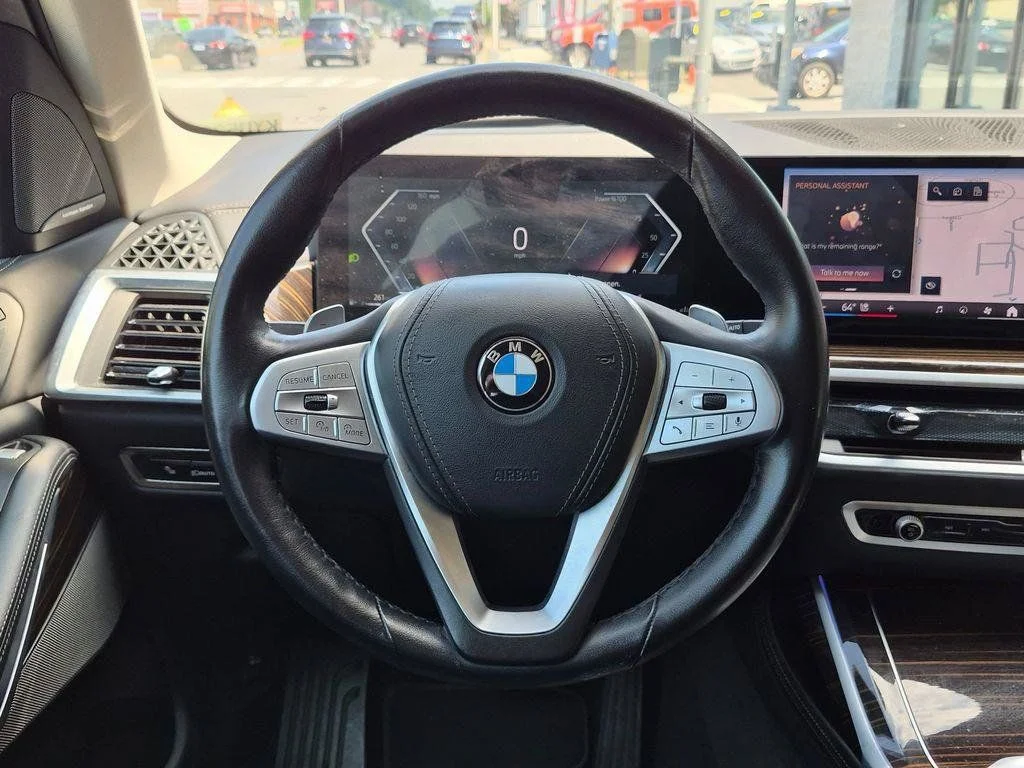 Used 2025 Black BMW xDrive40i image 20