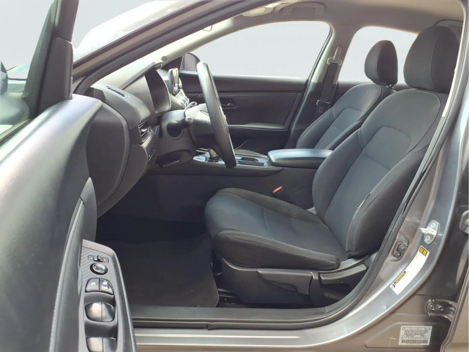 Used 2024  Nissan S image 16