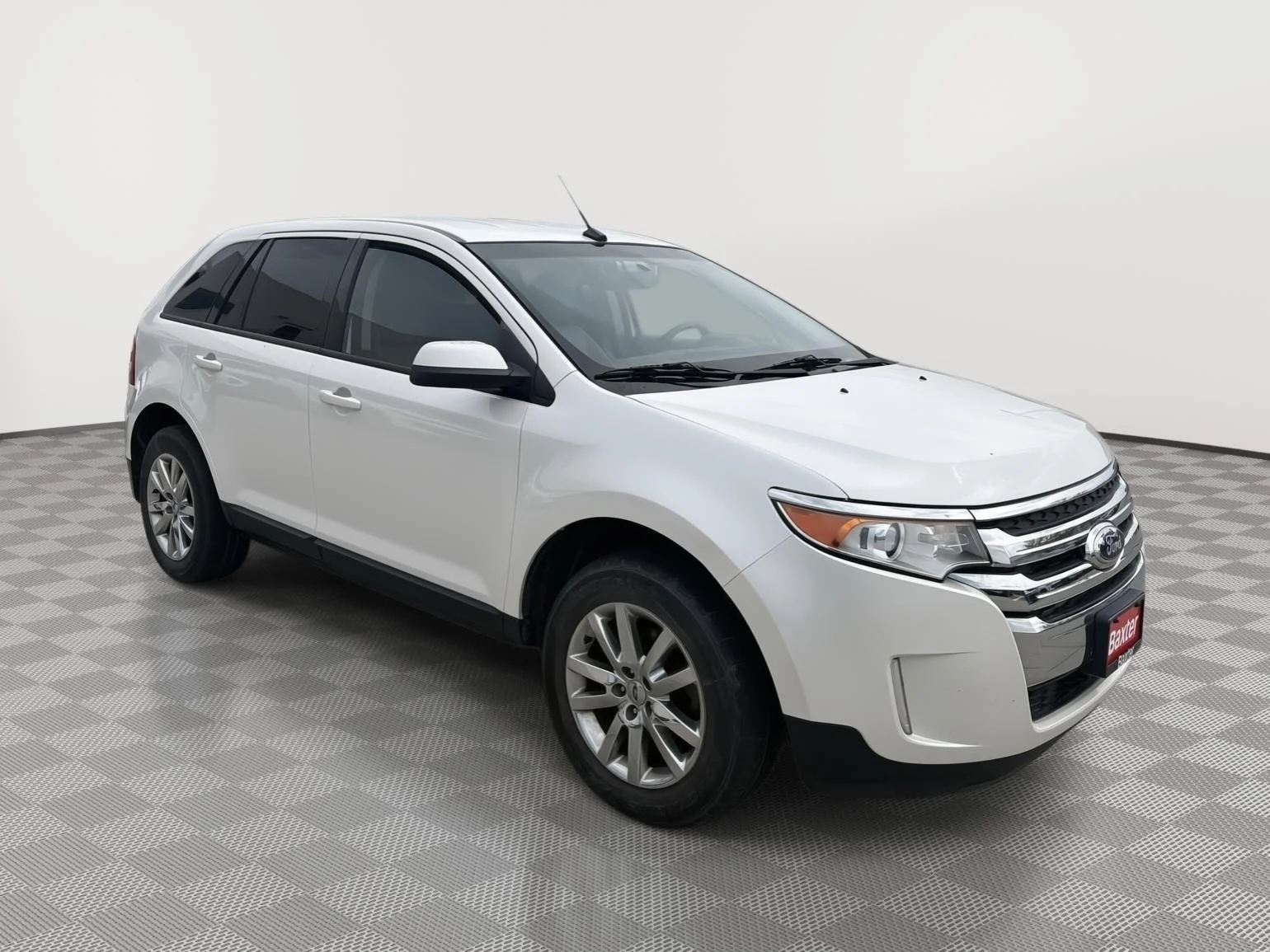Used 2013 White Ford 4dr SEL AWD image 10