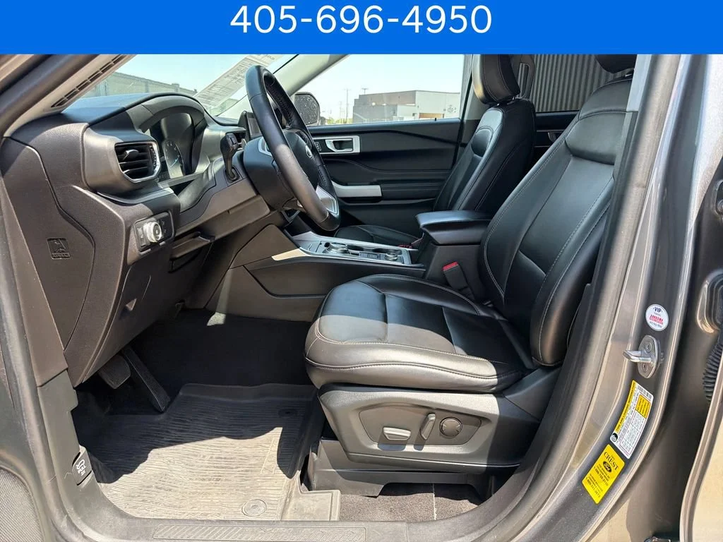 Pre-Owned 2022 Ford Explorer XLT