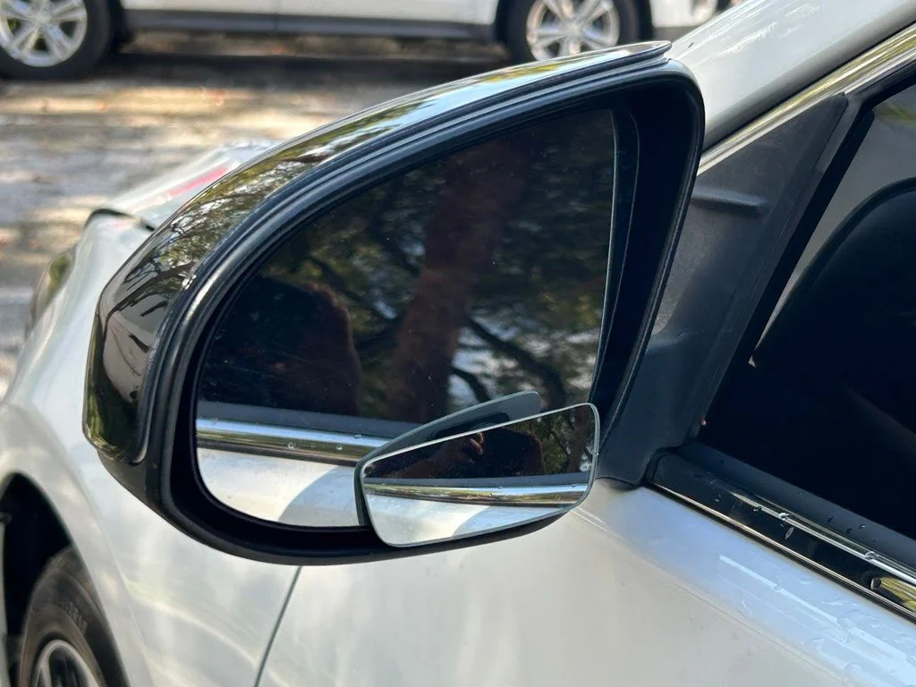 Used 2016 White Toyota LE image 24