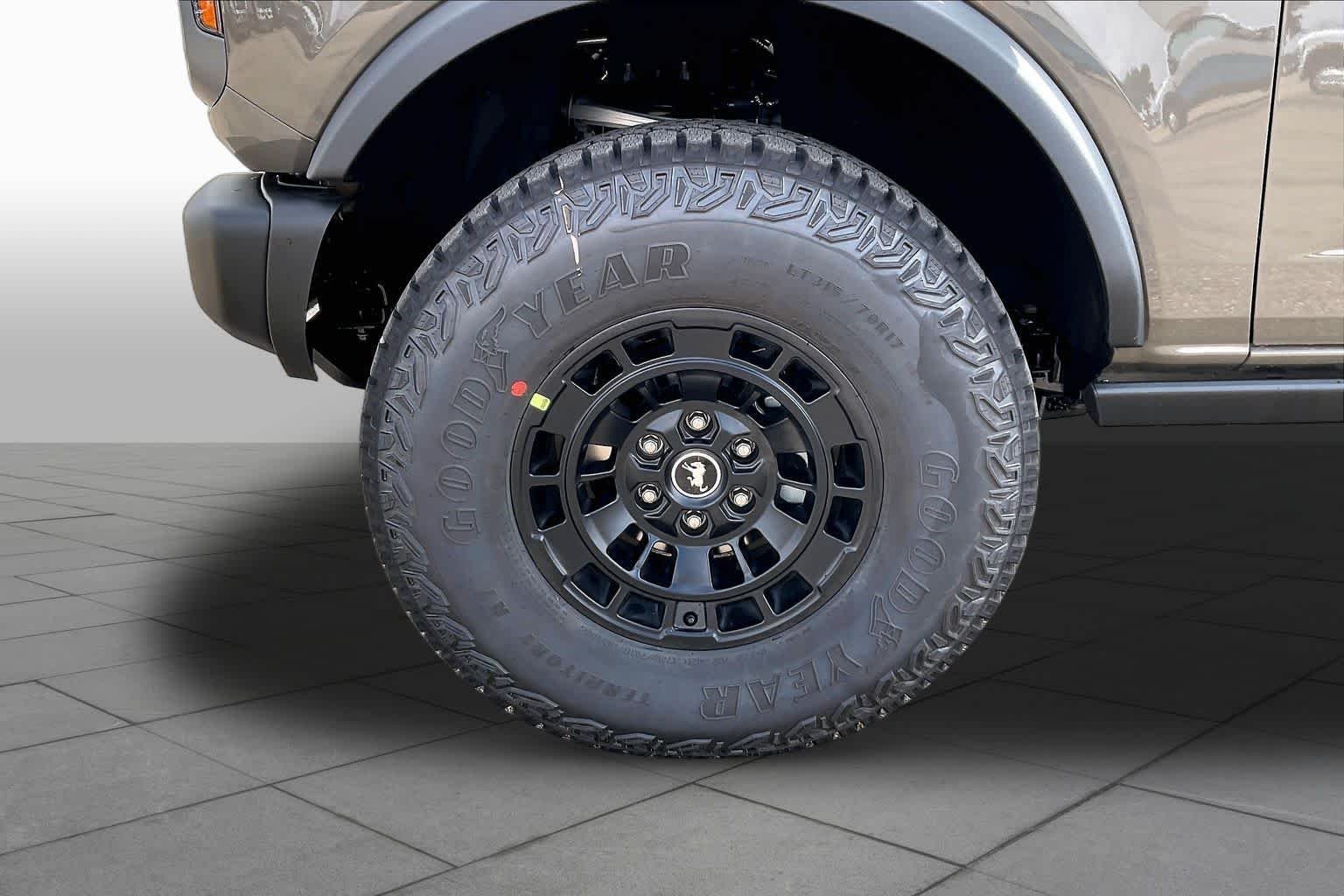 New 2026 Marsh Gray Ford Badlands® image 11