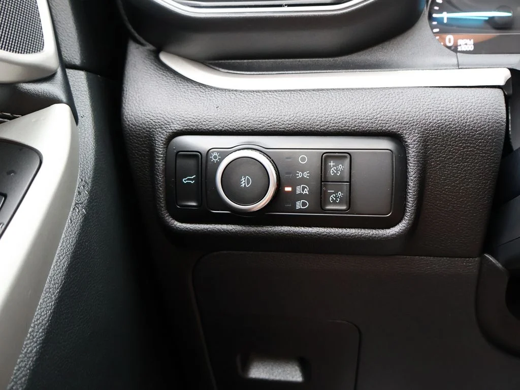 Certified Used 2023 Gray Metallic Ford XLT image 33
