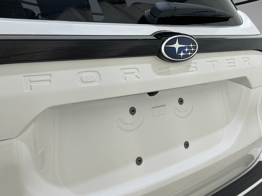 New 2026 CRYSTAL WHITE PEARL Subaru Premium Hybrid image 9