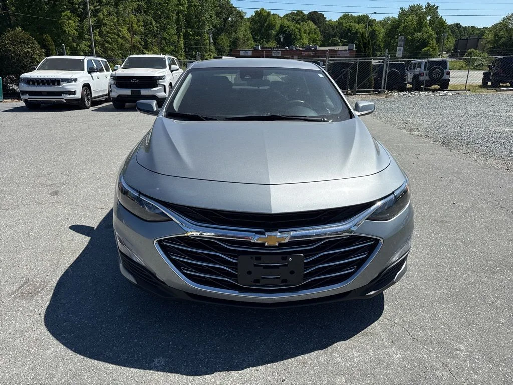 Used 2024 Gray Chevrolet LT image 8