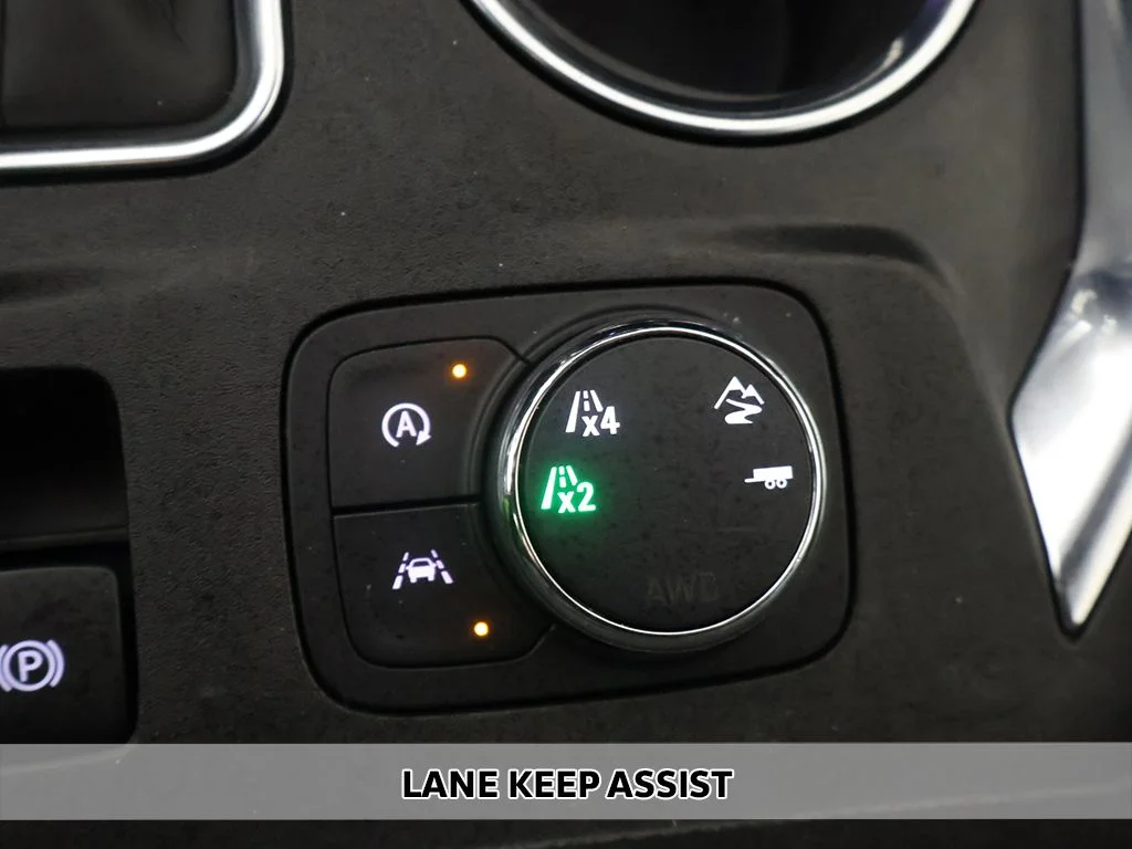 Used 2023 Black Chevrolet LT image 3