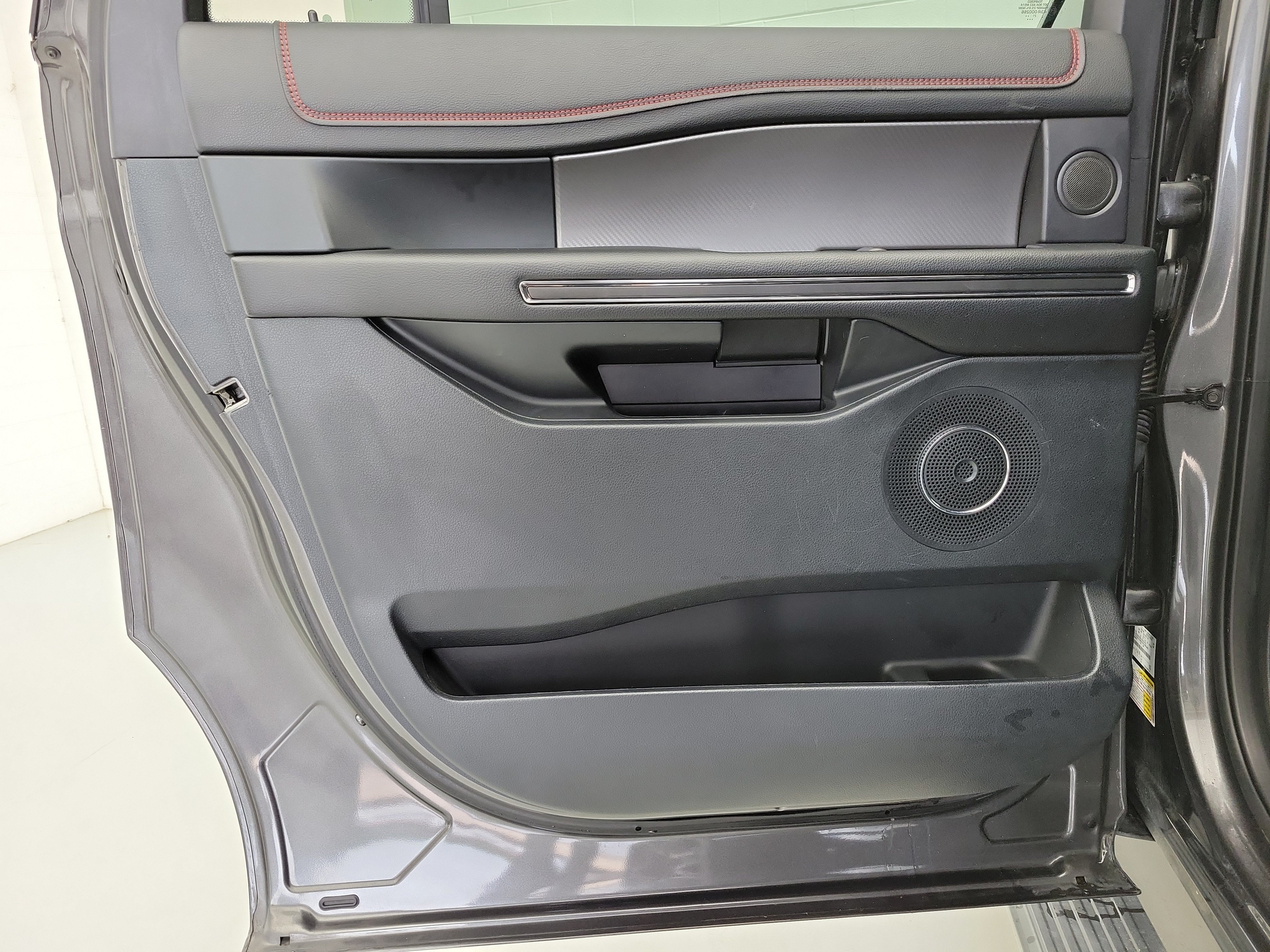 Used 2021 Magnetic Ford Limited image 16