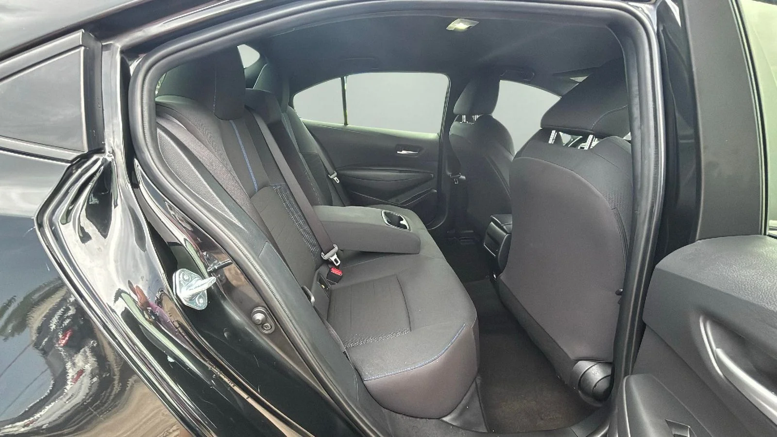 2022 Toyota Corolla SE - Photo 11