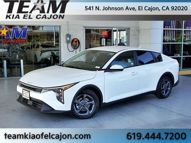 2026 Kia K4 LXS