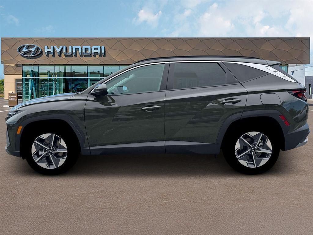 New 2026 Green Hyundai SEL Plus image 3