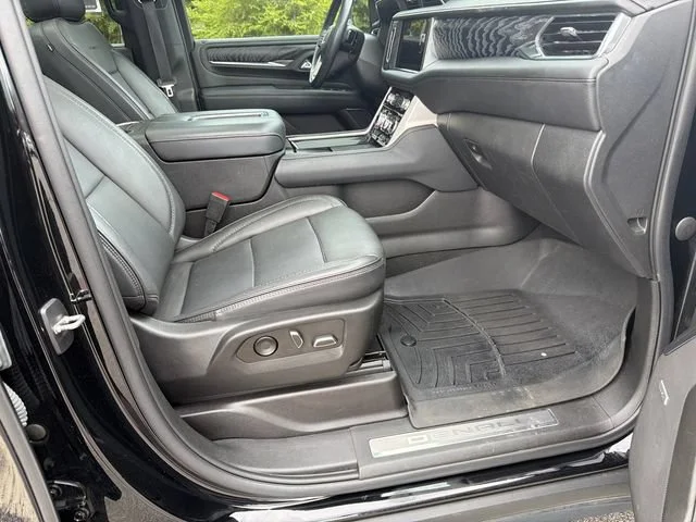Used 2023 Onyx Black GMC Denali image 13