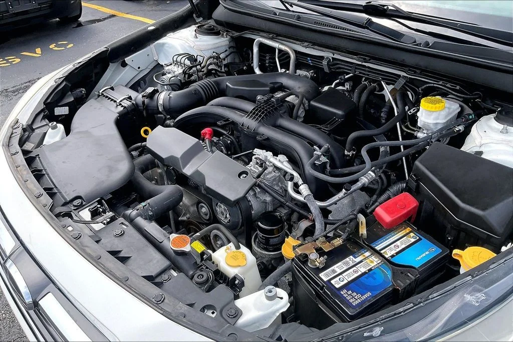 Used 2019 White Subaru 2.5i image 32