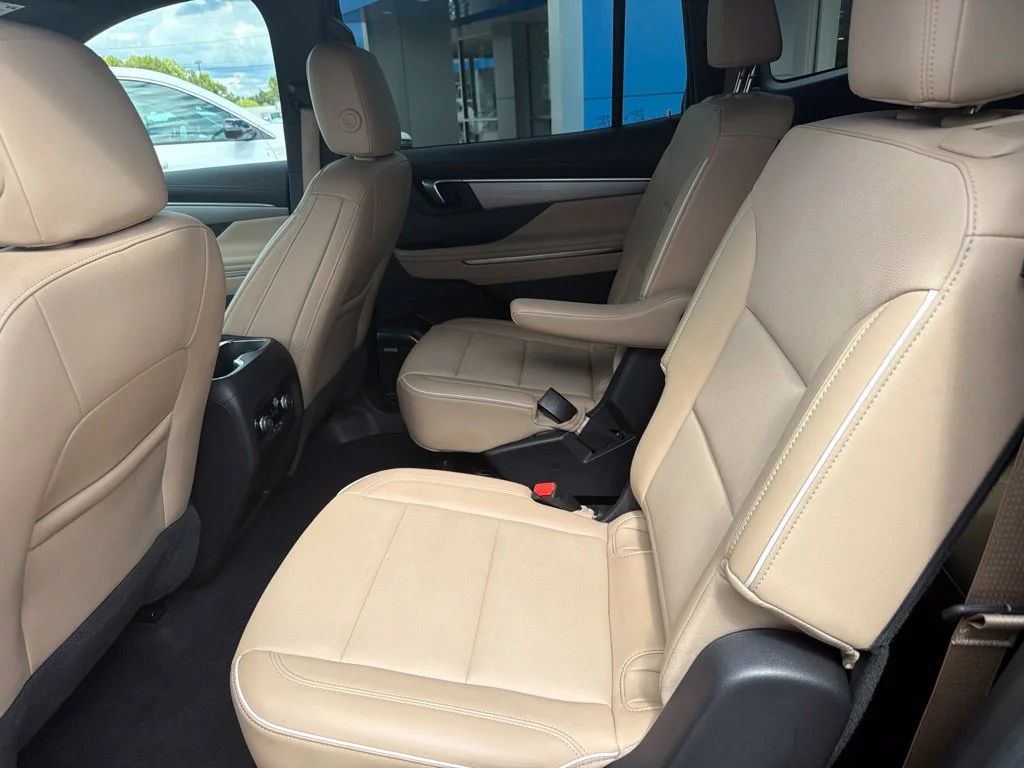 Used 2025 Ebony Twilight Metallic Buick Preferred image 27