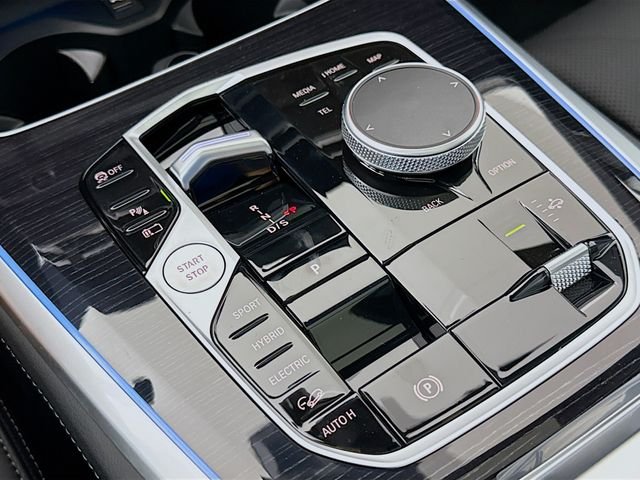 2026 BMW X5 50e - Photo 17