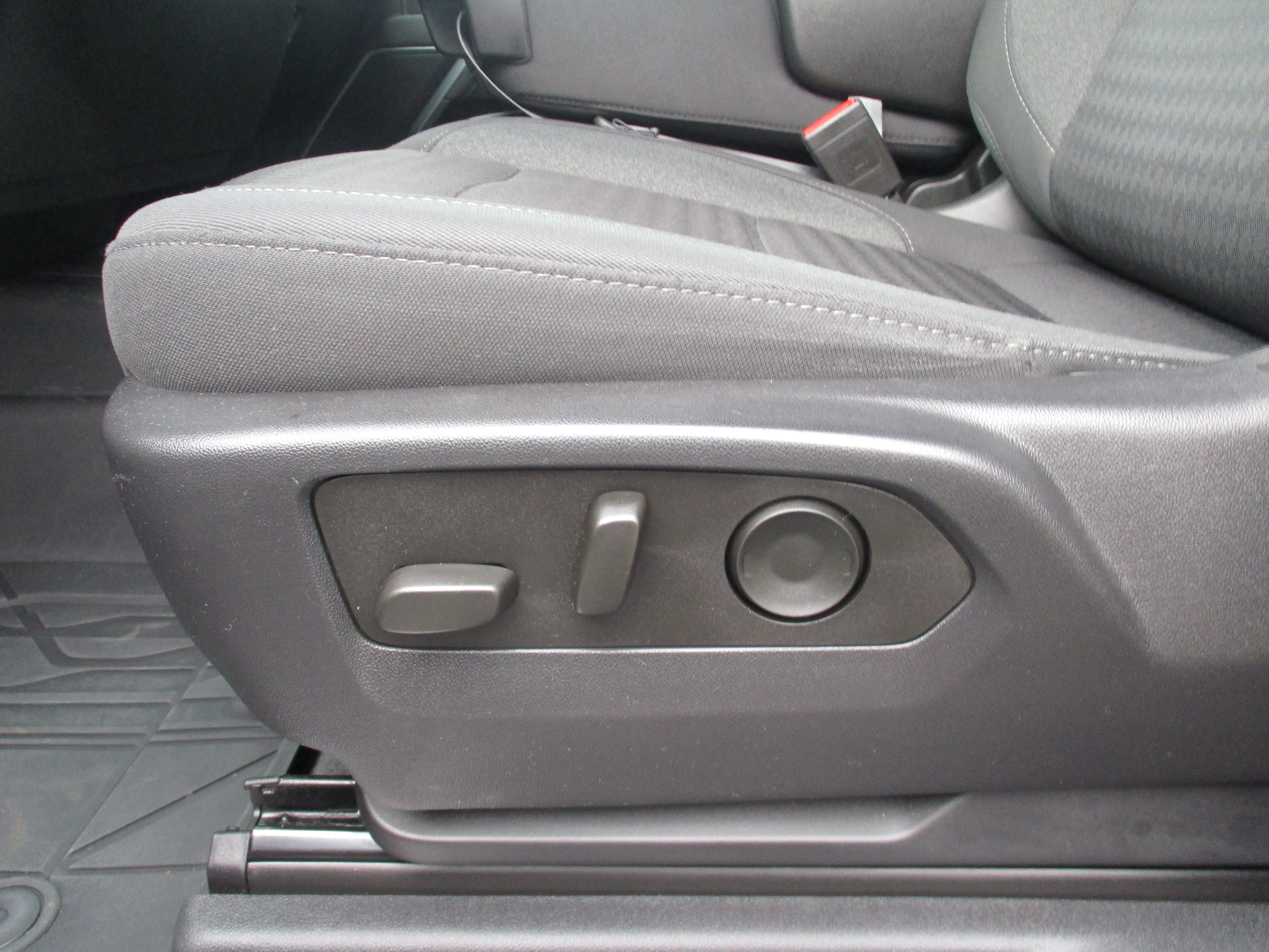 Used 2023 Glacier Blue Metallic Chevrolet LT image 46