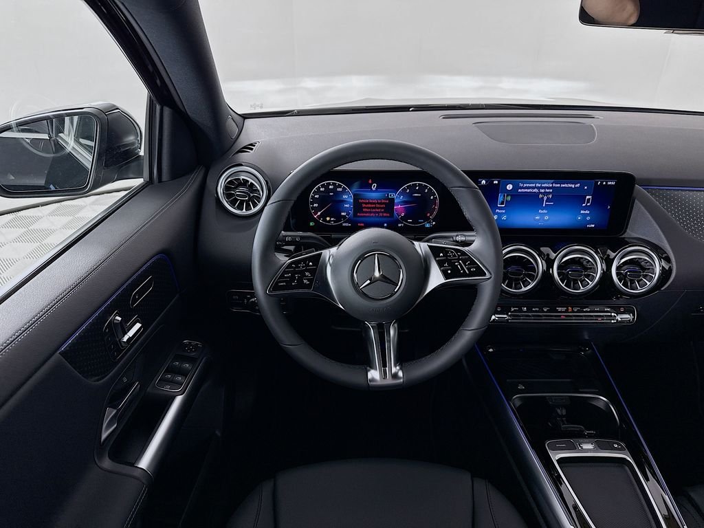 Used 2025 Black Mercedes-Benz GLA 250 image 21