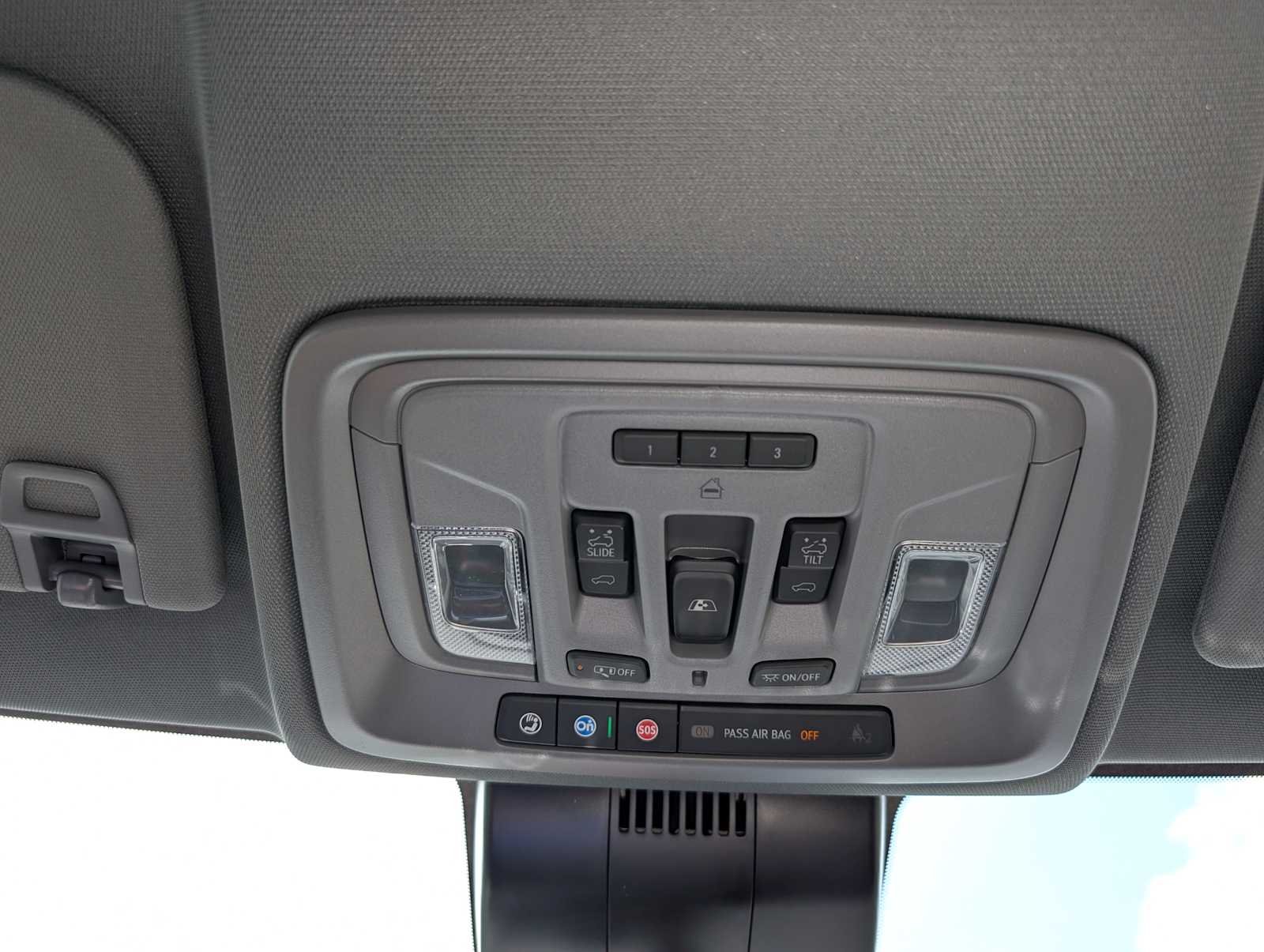 New 2026 Sterling Metallic GMC Elevation image 29