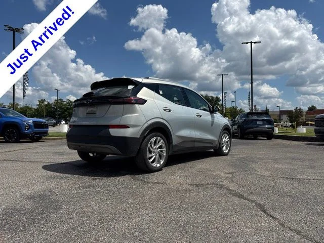 Used 2023 Silver Chevrolet LT image 15
