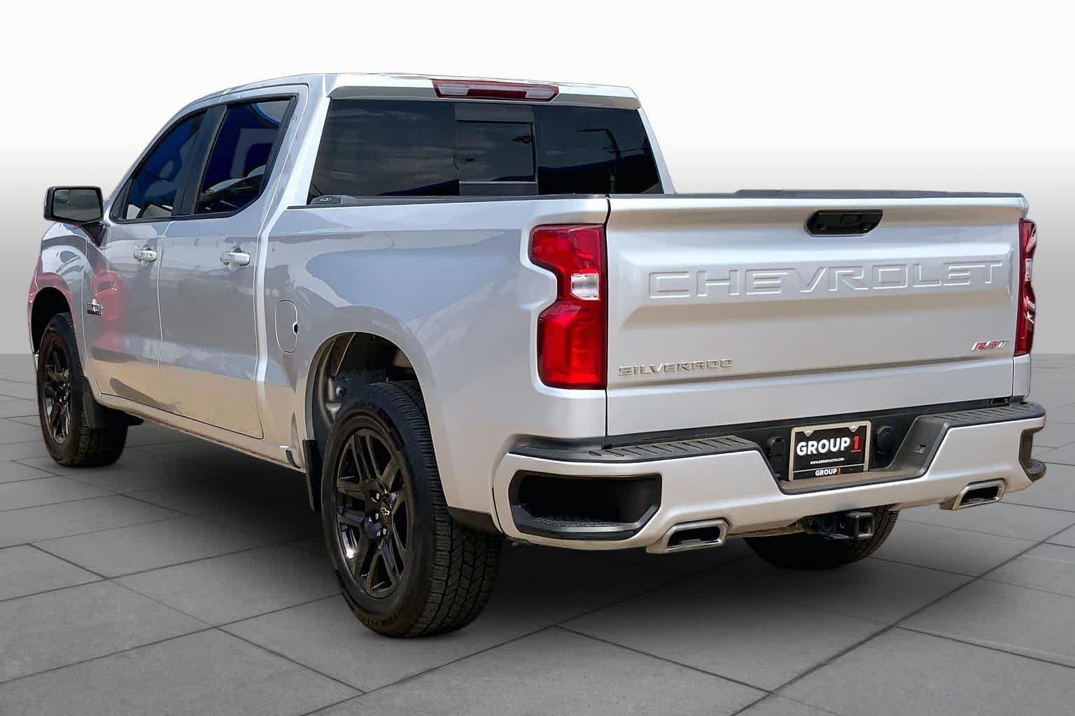 Used 2022 Silver Ice Metallic Chevrolet RST image 12