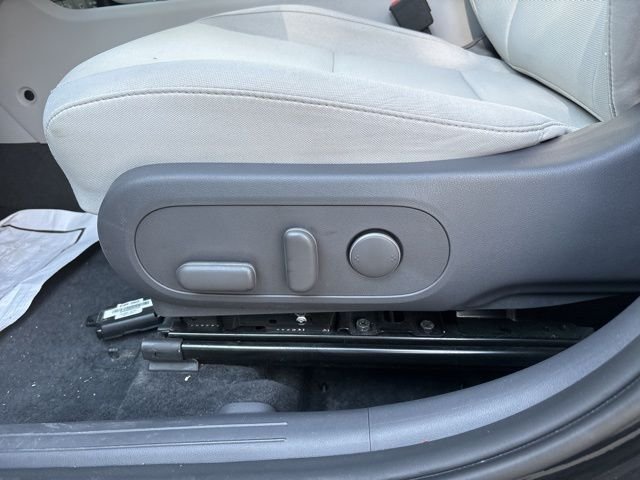 2025 Hyundai Kona SEL - Photo 12