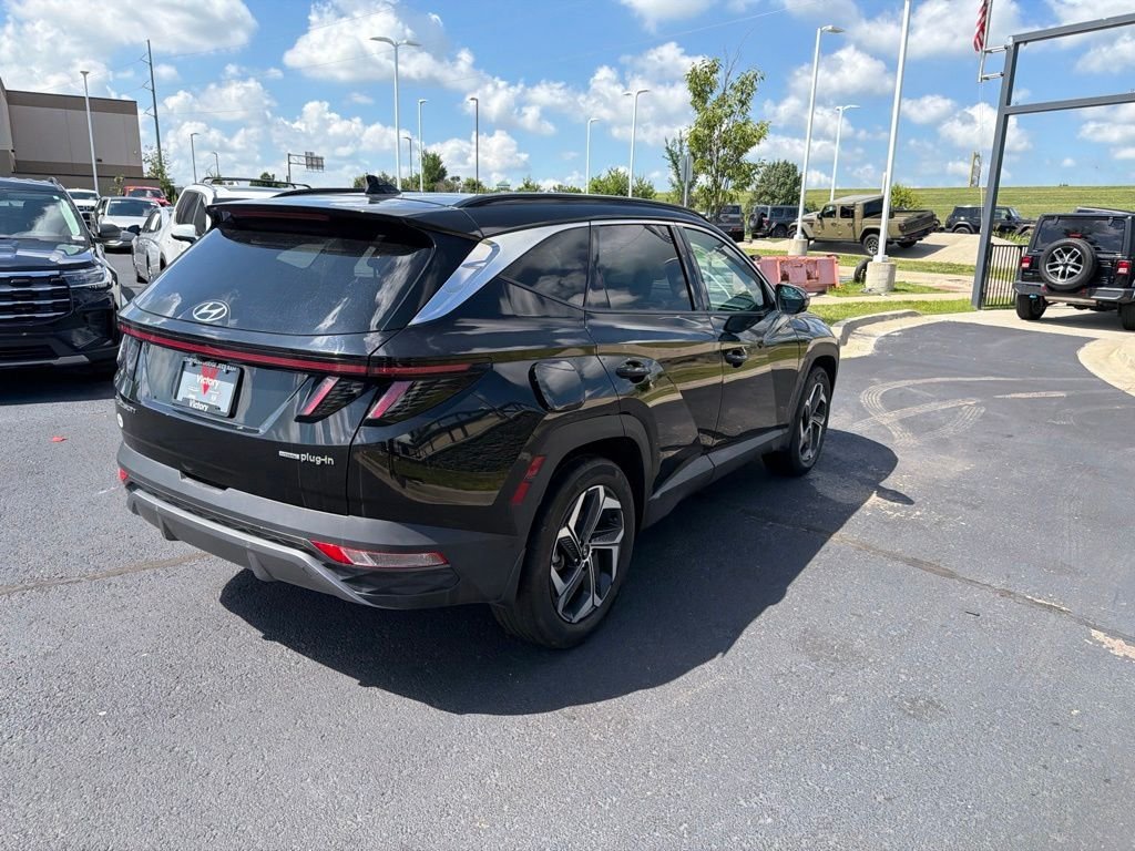 Used 2024 Black Hyundai Limited image 7