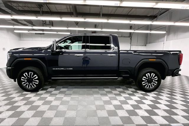 2024 GMC Sierra 3500HD Denali Ultimate - Photo 15