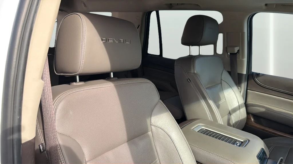 Used 2019 White GMC Denali image 28